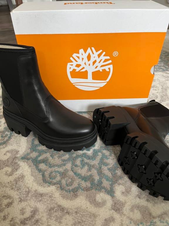 Timberland Women's Everleigh Chelsea Boots from Finish Line