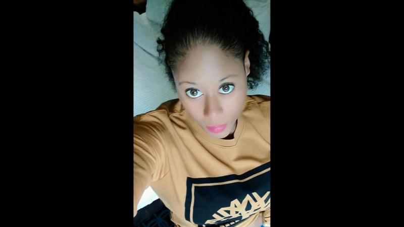 Timberland Logo T-Shirt (Cropped)