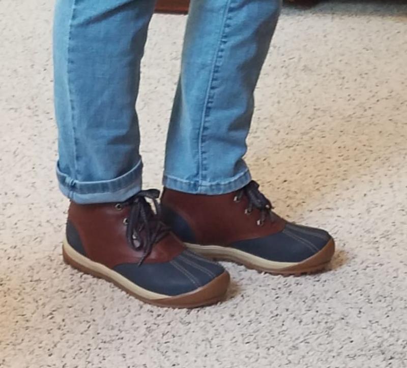 mt hayes waterproof chukka boots