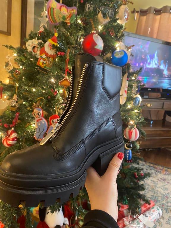 Merry Timberland Christmas to me!