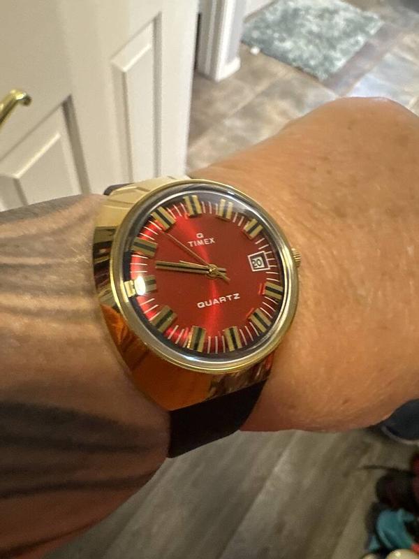 Customer photo for "Retro style very cool watch."