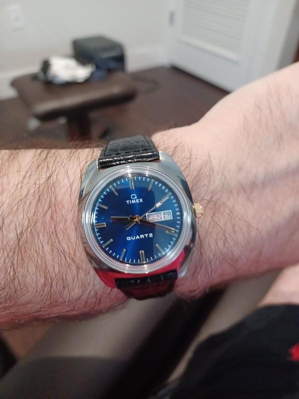 Customer photo for "This is a nicely styled"