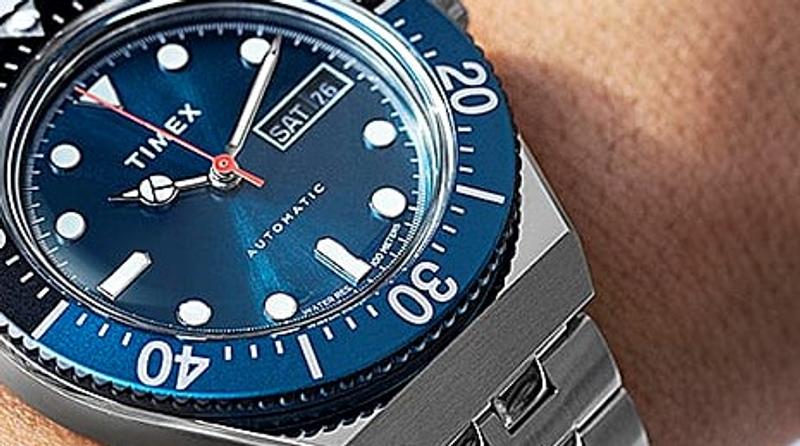 Zoomed in to show the (incorrect??) 100M rating.