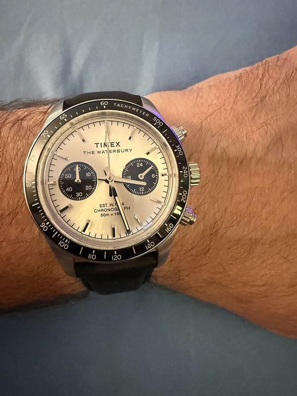 Customer photo for "This watch looks so nice"