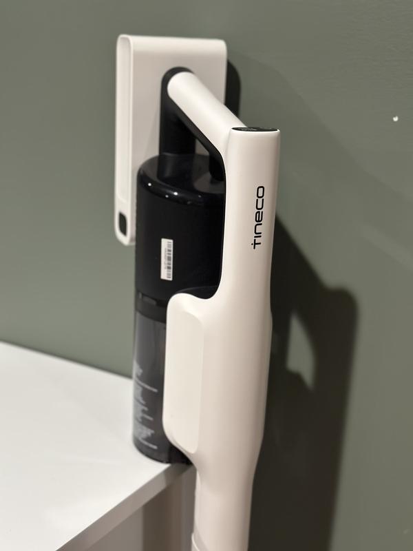 Customer carousel item 3.