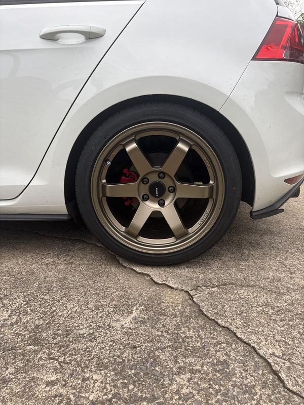 Zeetex HP5000 Max | High-Performance Tire for All-Season Traction