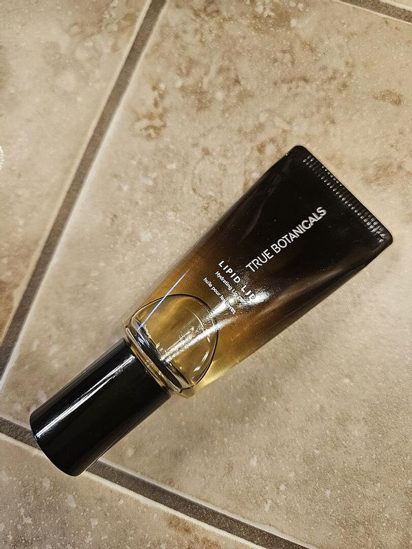 Customer photo for "Fantastic Lip Oil!!!"