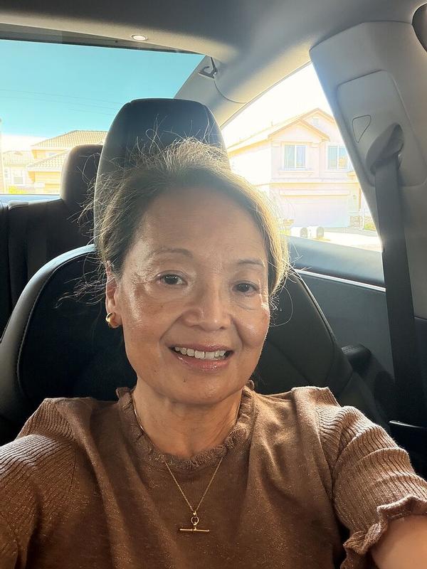 Customer photo for "Renew Pure Radiance Oil"