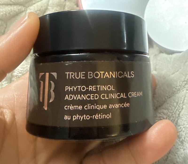 Customer photo for "Moisturizing cream"