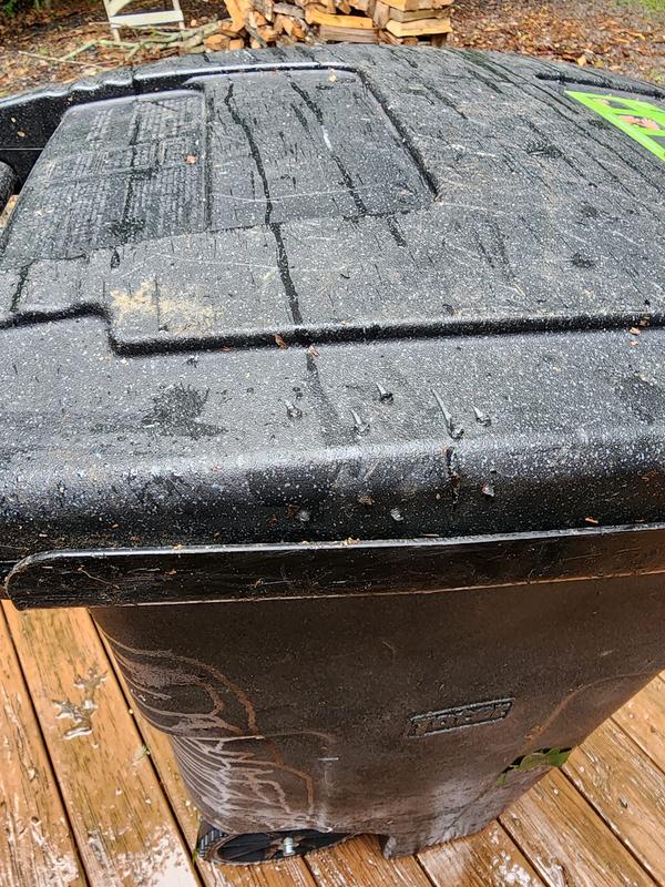 The Best Animal-Proof Garbage Can in 2019: Toter 64-Gallon Trash Can