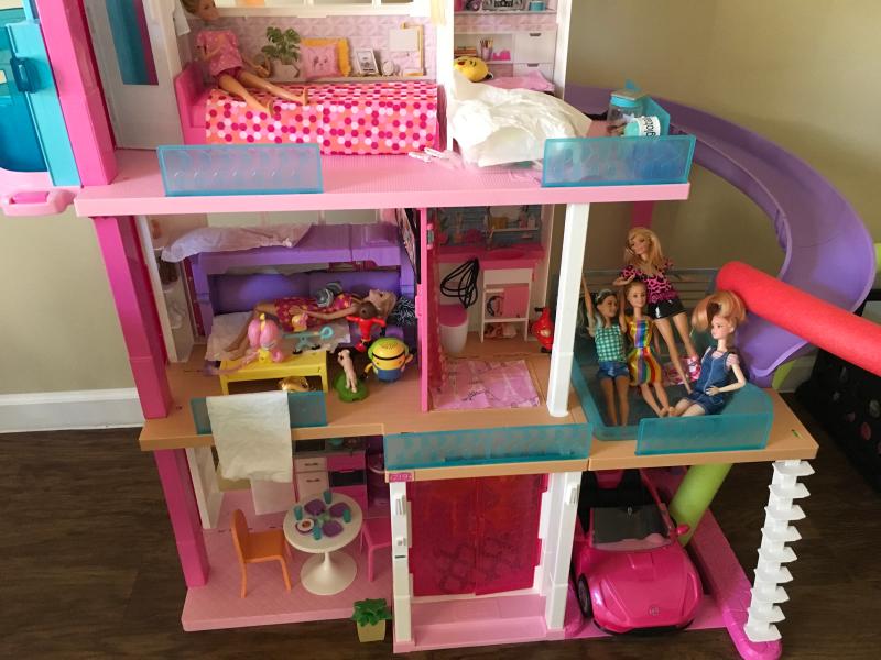 barbie dreamhouse toys r us