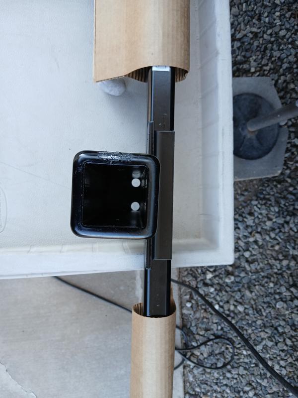 You can clearly see the receiver tube welded in twisted.