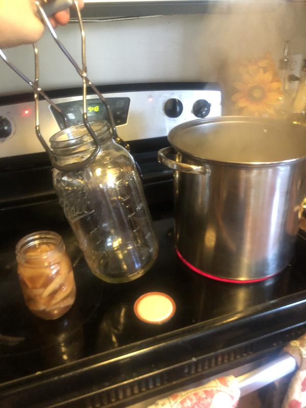 It even holds half-gallon jars!