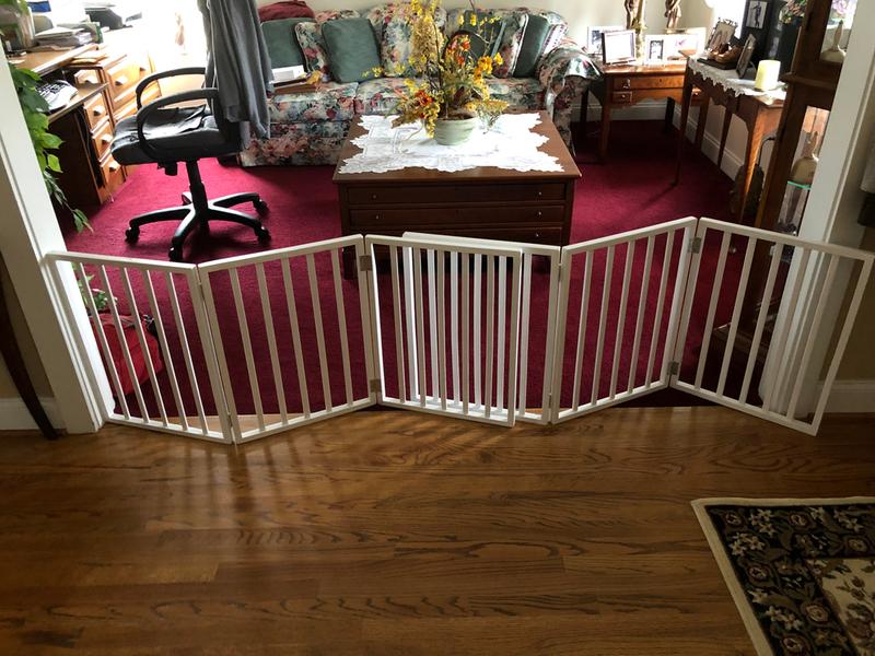 Bifold wooden pet gate