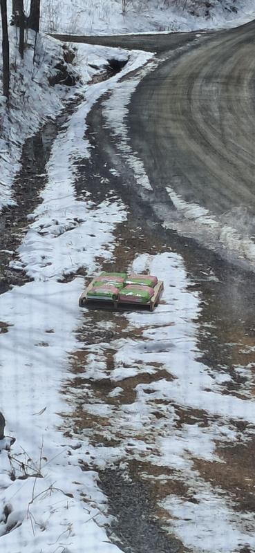 Left my order by the road in the elements.