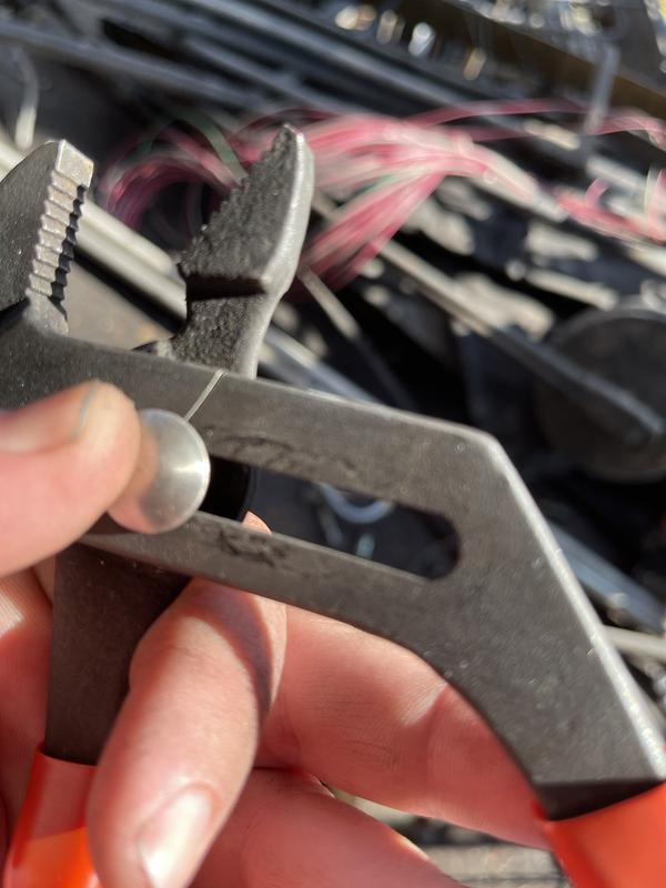 Crack right where it needs to be strongest