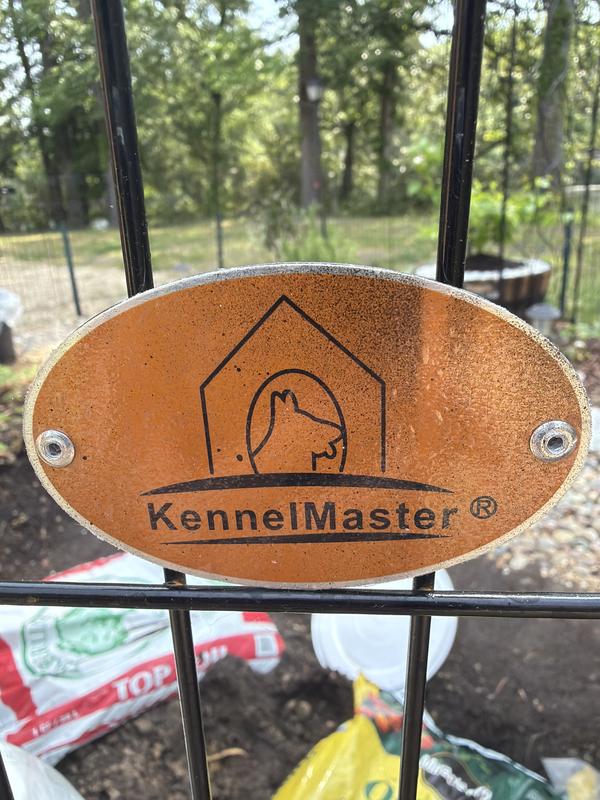 I pictures of the dog pen exactly 3 of them.