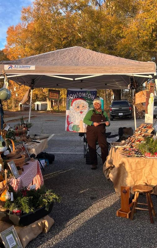 35 degrees christmas craft show/ pockets galore