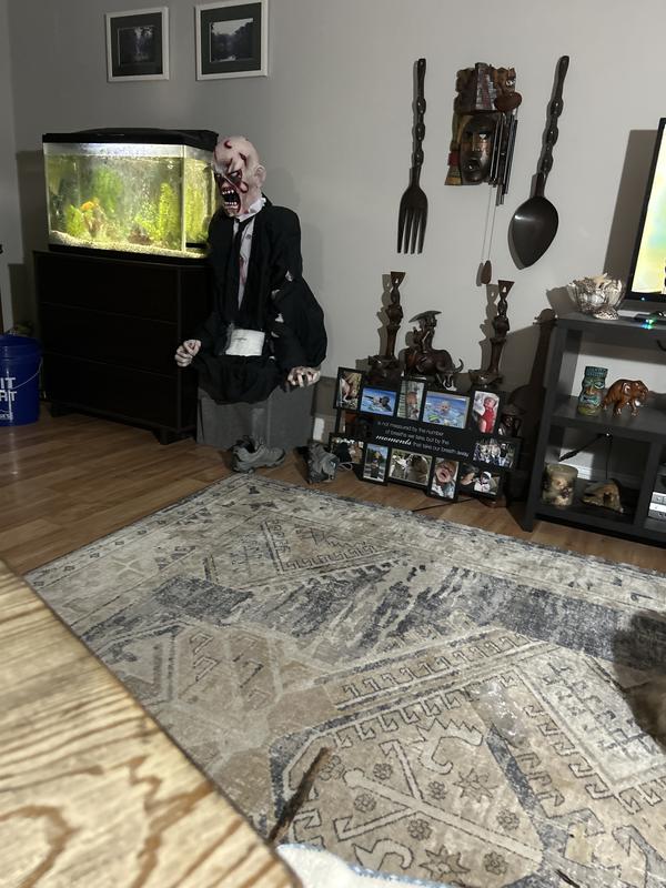 Waiting inside till helloween