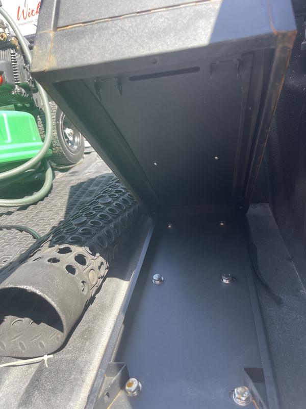 box lifted off base at top the pins or leavers should be to hold it to the base