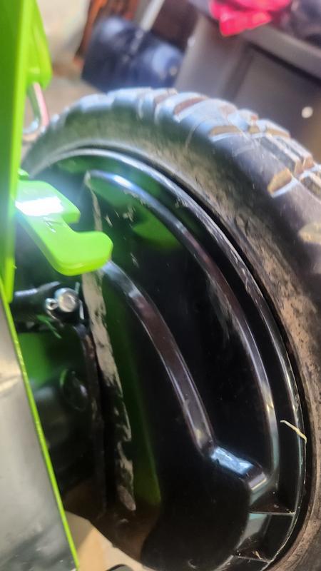 Skuff and dirt tires