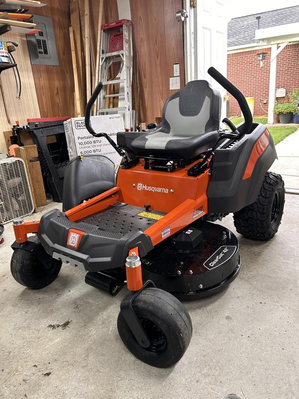 Husqvarna Z242F Special Edition 42 in. 21.5 HP Gas Zero-Turn Mower