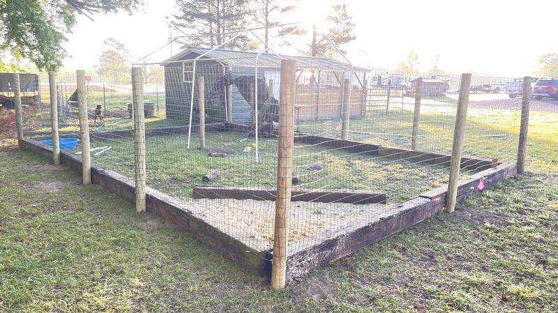 30’ x 20’ playpen required 2 x  50’ wire rolls, 5” wood fencing posts were set in ‘Quikrete ’ 12” deep. Posts were 10’ apart O.C. Wire rolls were easy to handle since a 50’ roll doesn't weigh very much. Wire was secured with 2 lbs of barbed staples.