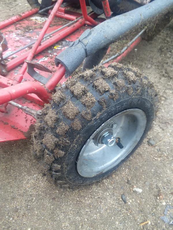 Too much grip in my yard! Awesome tire