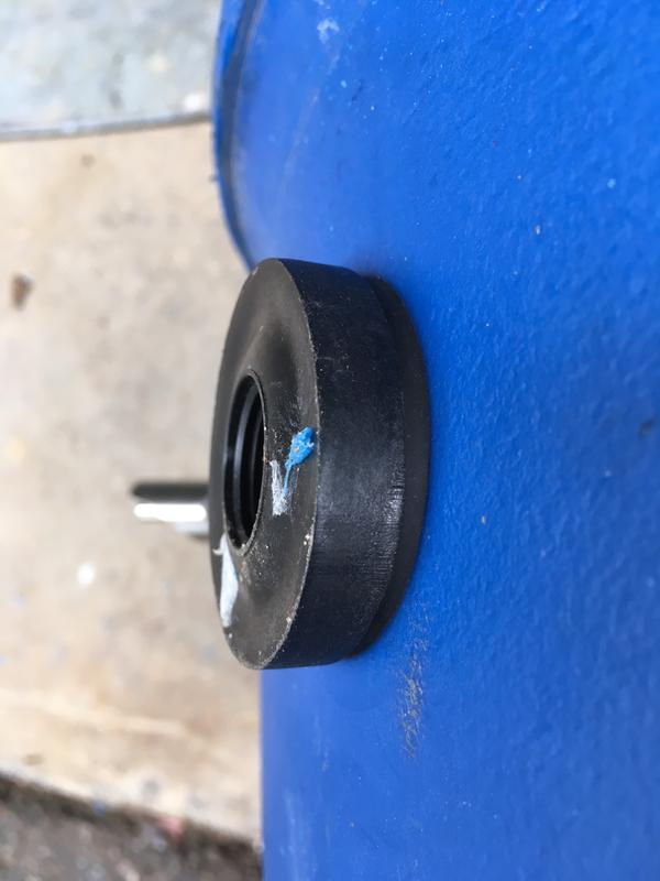 make it snug like this to compress the washer