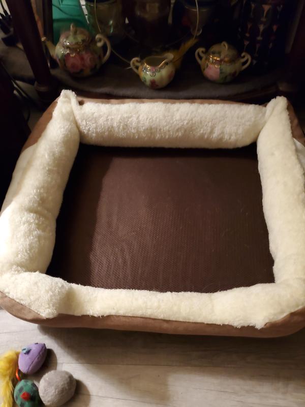 This side button is how you turn in AC and heat, red light heat, blues AC or fan which is built in underneath. Use this button for both. Dont use longer than 8 hours.