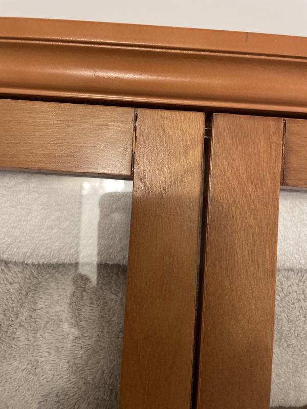 This detracts from the nice look.