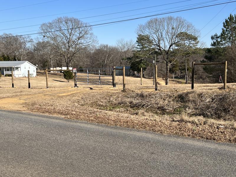 Complete fence with Tractor Supply posts and gate