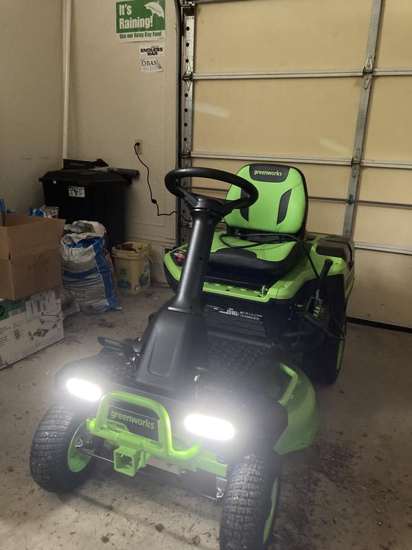 It even has lights!