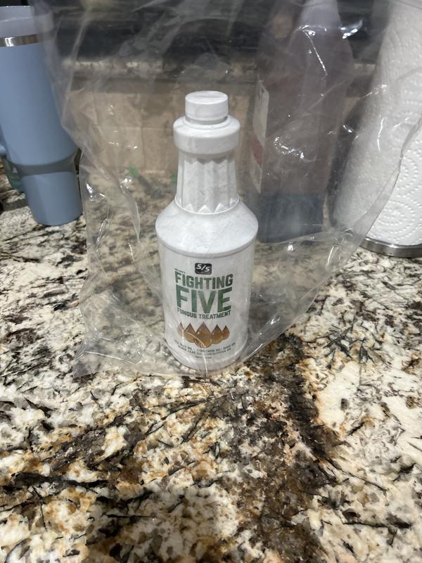 Bottle did not come with a spray top :(