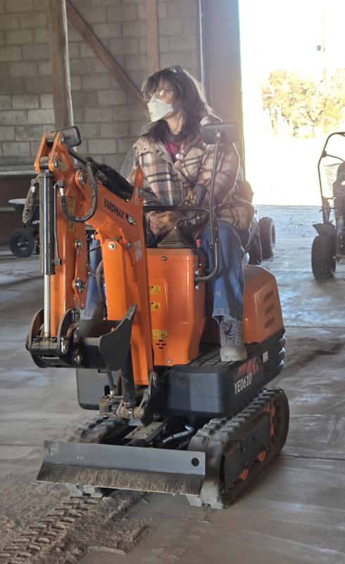 For size, she is  5'5"