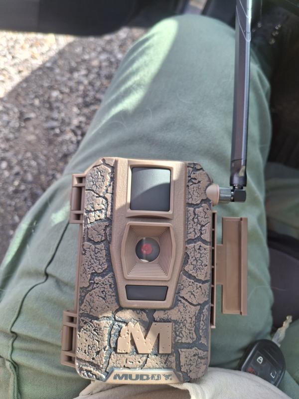 Paired with 12v HME Solpac solar battery pack