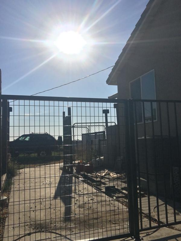 Side gate entry