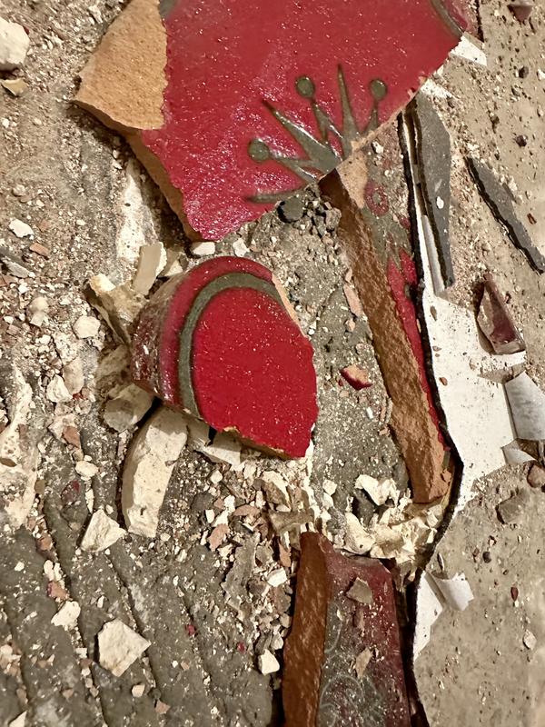 Picture of the tile I busted using the tamper bar.