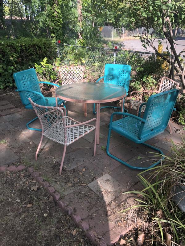 Great addition to my vintage furniture.