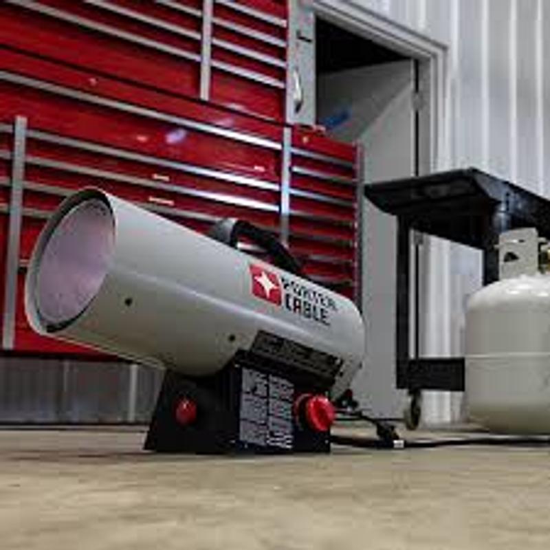 Photo hooked up to propane bottle.