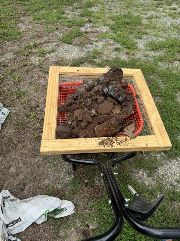 Again filtering the pelletized lime.