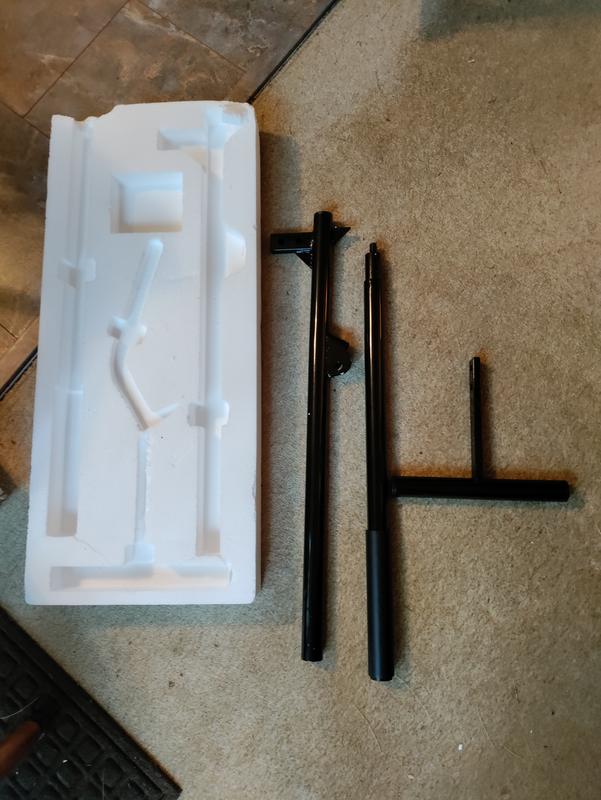 Only 3 pieces in the first box.