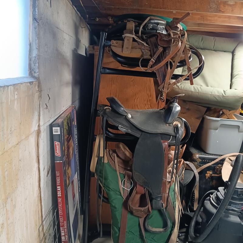 The rack components fit together loosely, causing an overall forward lean to the rack.