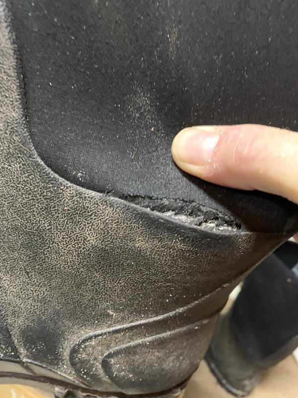 Leaking seam failure