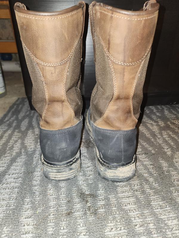 Back of boot. The stich work on the heal on the inside boot does not rub at all like other boots. There is a smooth transition .