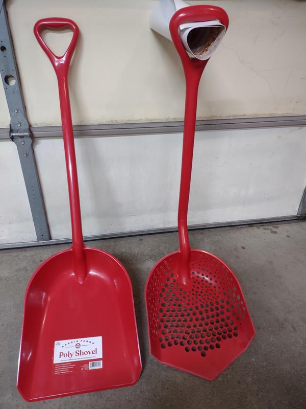 Beach sand scoop