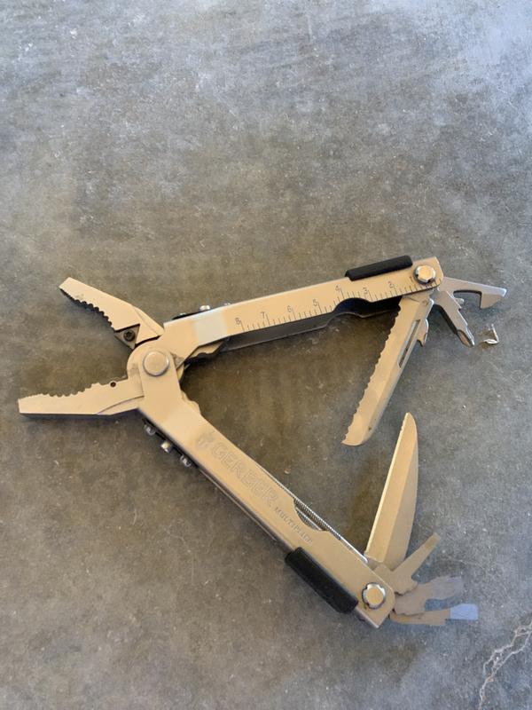 Gerber ! The only MULTITOOL