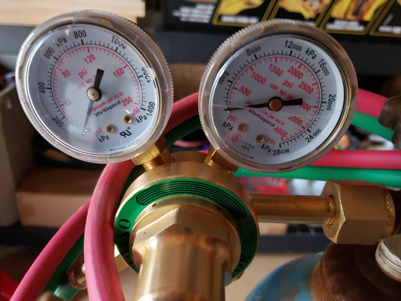 Glass broken on oxy gauge