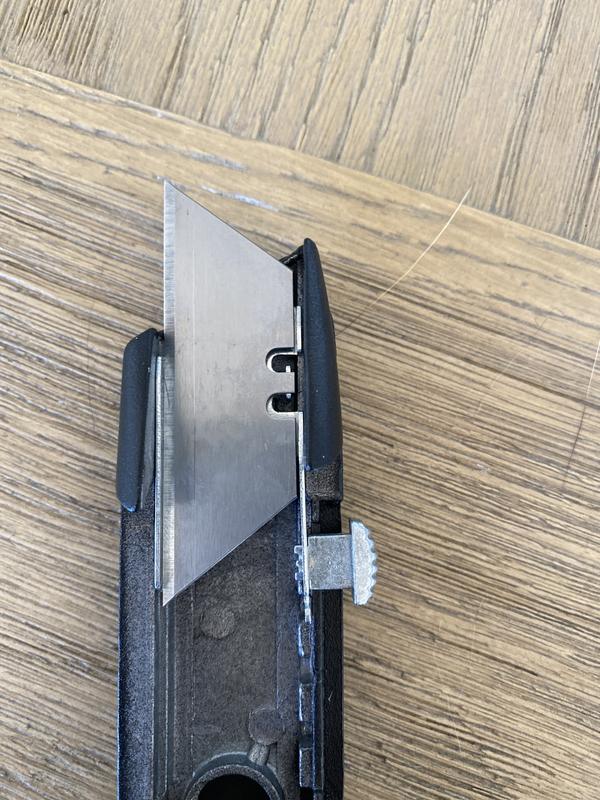 Blade doesn’t fit properly in cradle