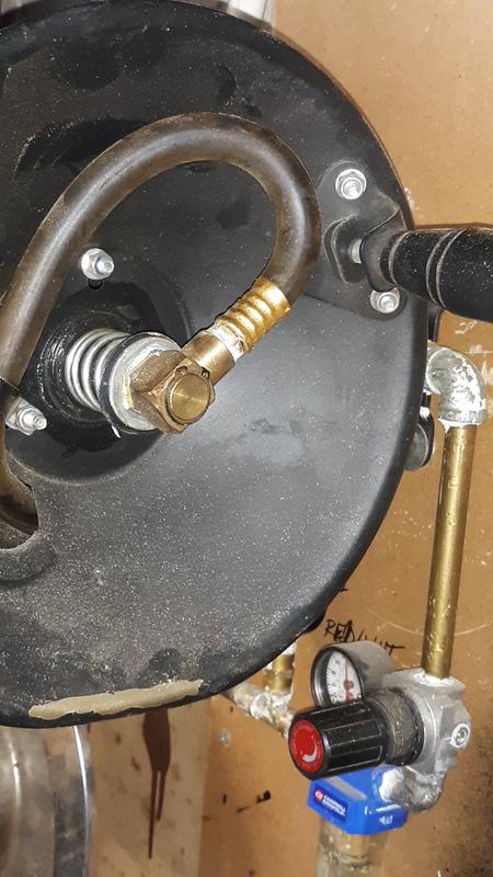Sealed with pipe dope only and zero tape.